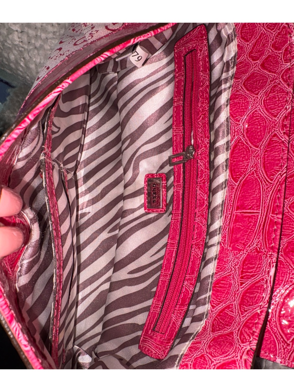 RARE Vintage Y2K GUESS Hot Pink Monogram Croc Shoulder Bag Big G - Picture 5 of 11